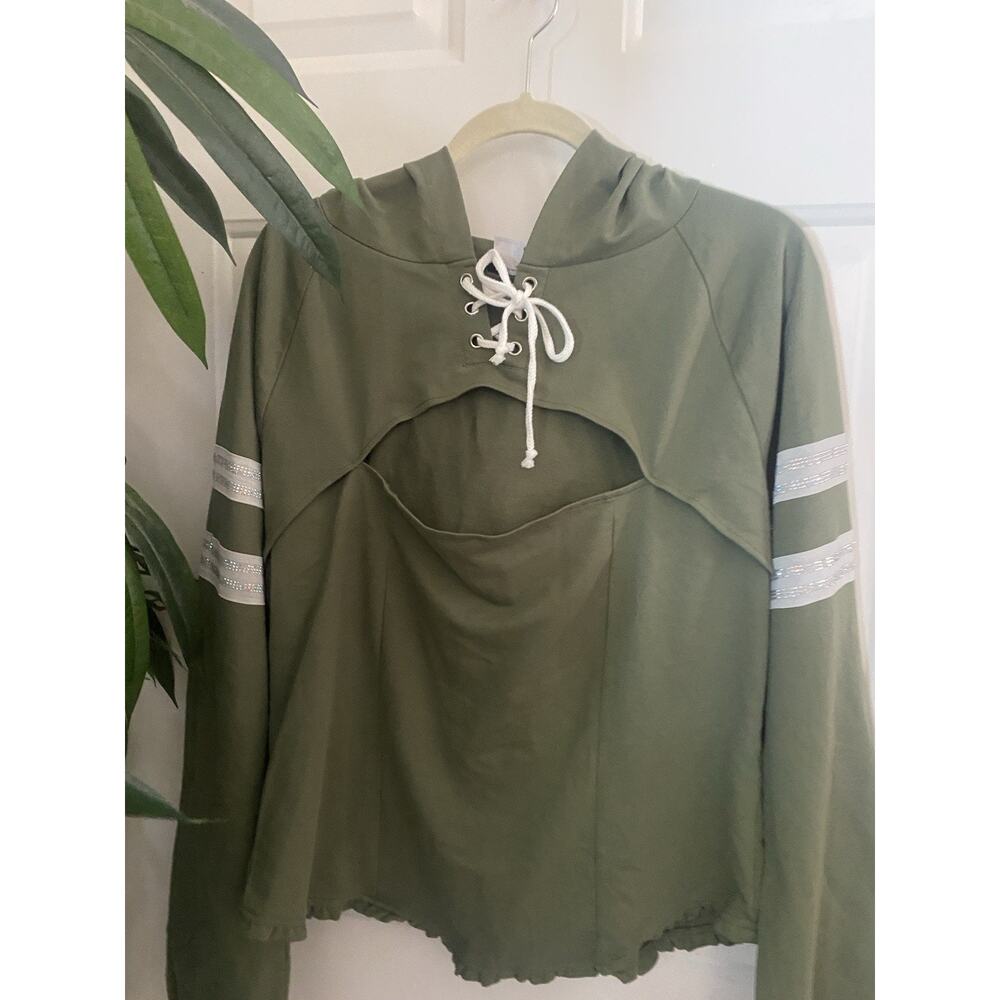 Venus Cutout Hoodie Green